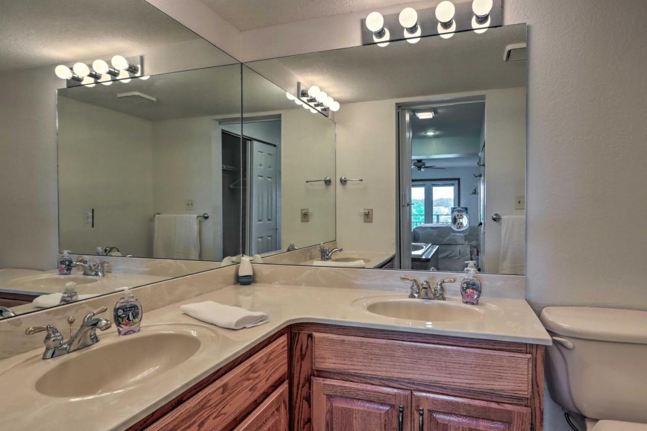Lakefront Osage Beach Condo With Balcony And Views! Exterior photo
